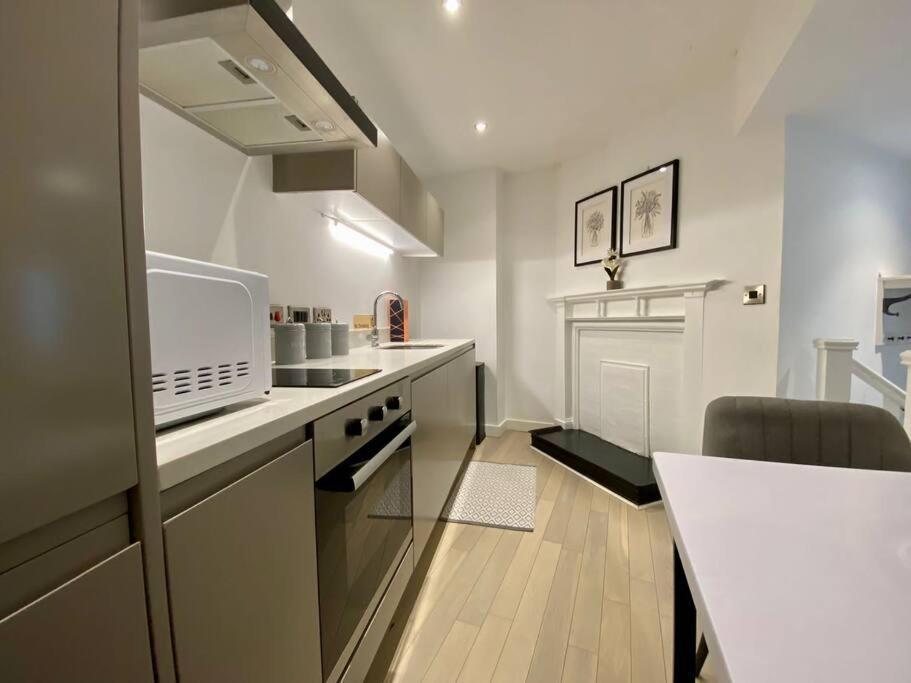 Victoria Street Apartment Sleeps 2 ลิเวอร์พูล ภายนอก รูปภาพ