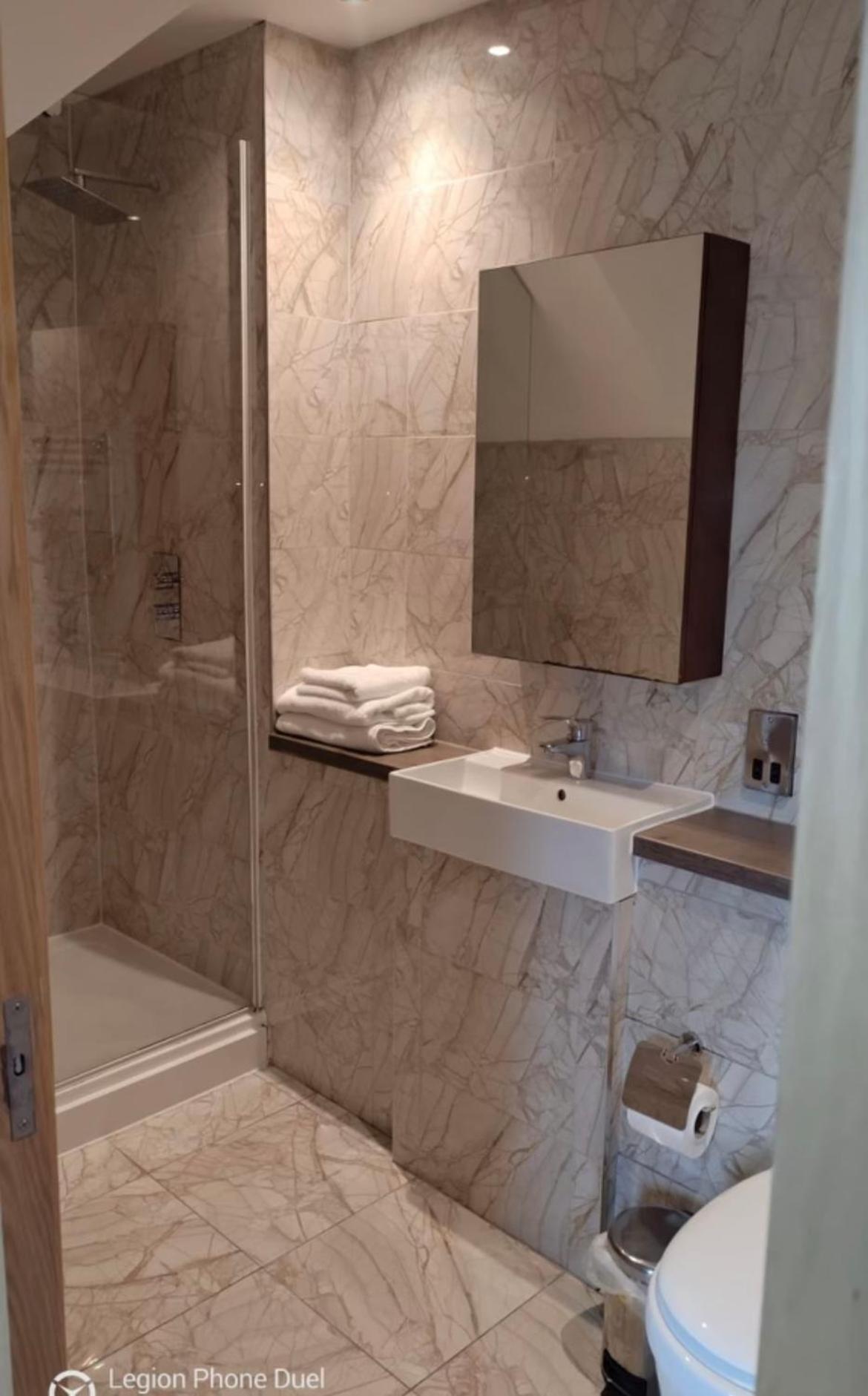 Victoria Street Apartment Sleeps 2 ลิเวอร์พูล ภายนอก รูปภาพ
