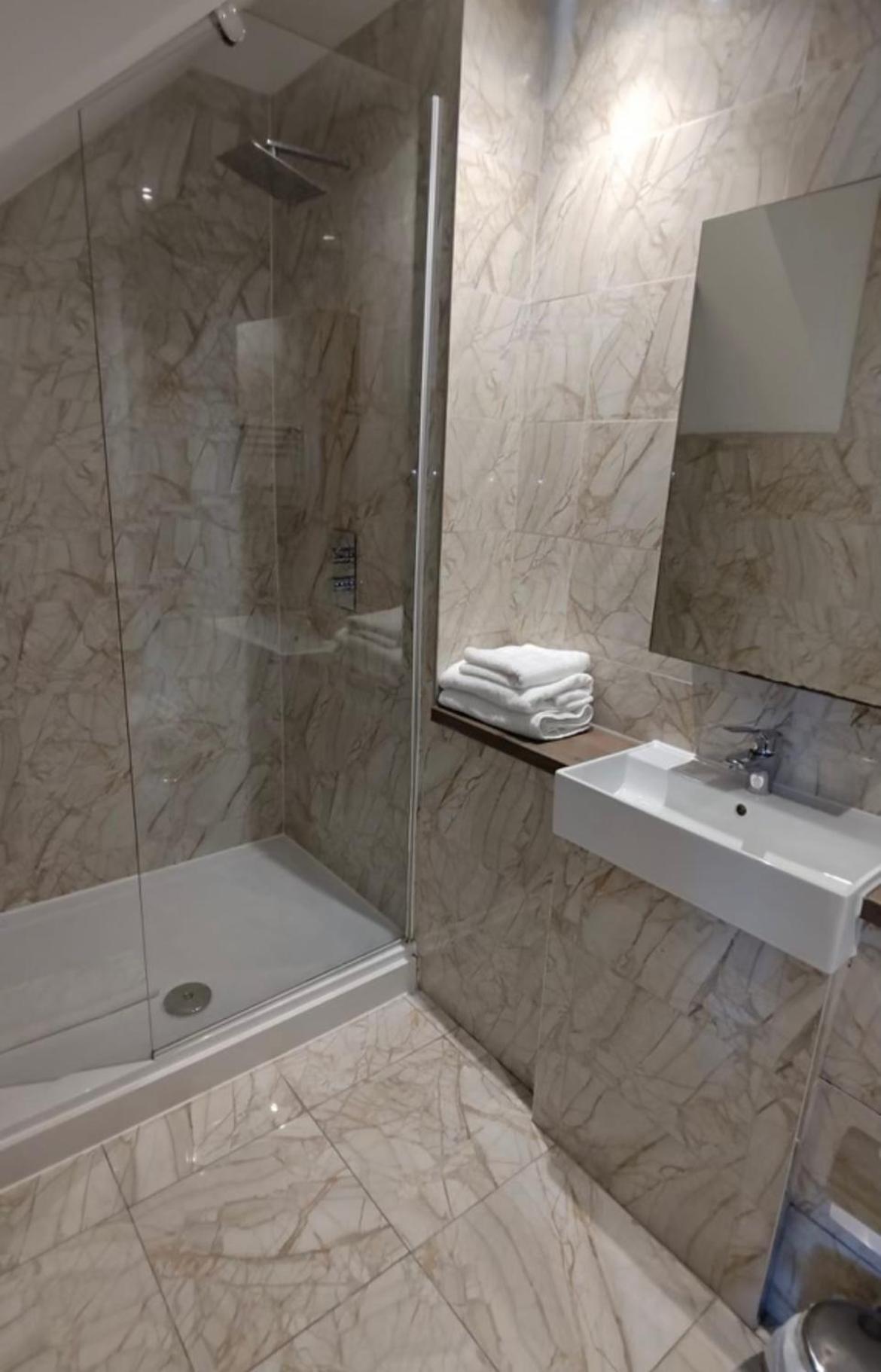 Victoria Street Apartment Sleeps 2 ลิเวอร์พูล ภายนอก รูปภาพ